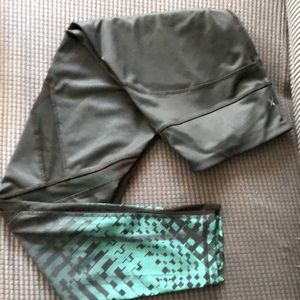 Express Core workout leggings